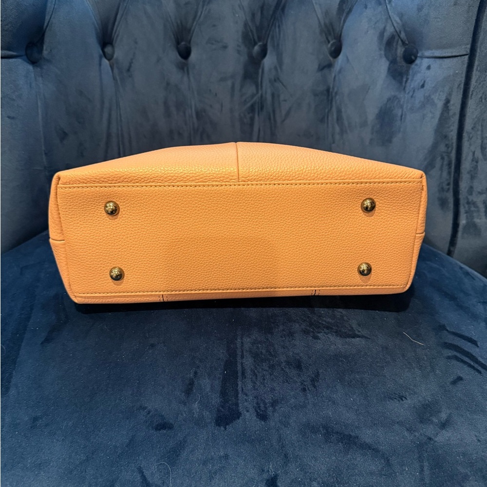 Kattee pebbled leather handle bag with detachable crossbody strap - Picture 7 of 11